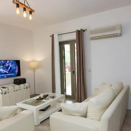 Selinitsa Stone - Mani's Private Pool Retreat * Ayos Nikolaos