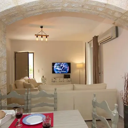 Selinitsa Stone - Mani's Private Pool Retreat Дом отдыха