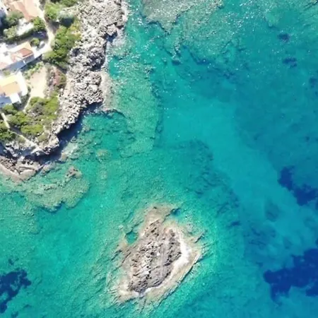 Selinitsa Stone - Mani's Private Pool Retreat Hébergement de vacances Agios Nikolaos (Mani)