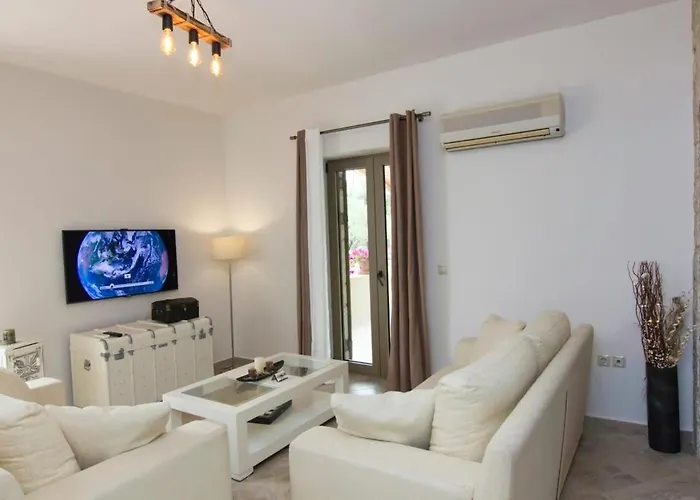 Selinitsa Stone - Mani's Private Pool Retreat * Ajos Nikolaos