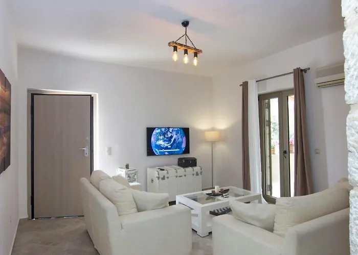 Dom wakacyjny Selinitsa Stone - Mani's Private Pool Retreat