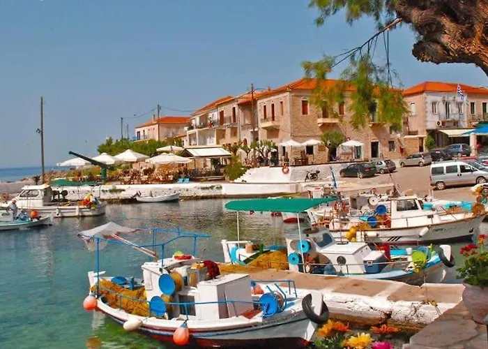 Selinitsa Stone - Mani's Private Pool Retreat Dom wakacyjny