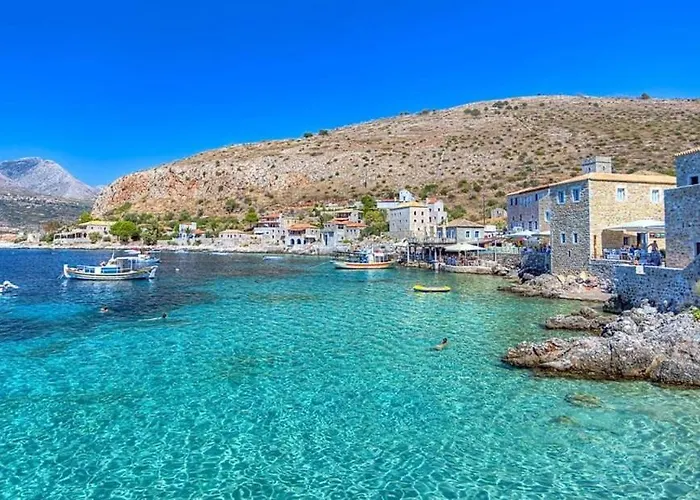 Selinitsa Stone - Mani's Private Pool Retreat