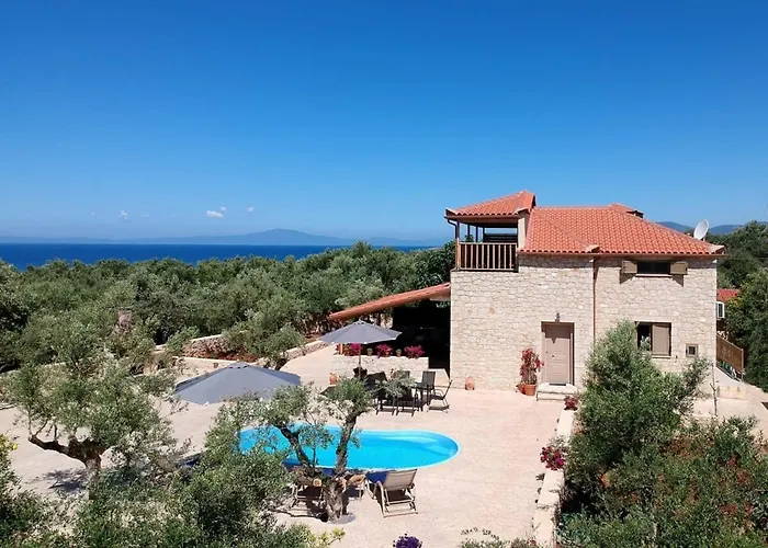 Dom wakacyjny Selinitsa Stone - Mani's Private Pool Retreat *