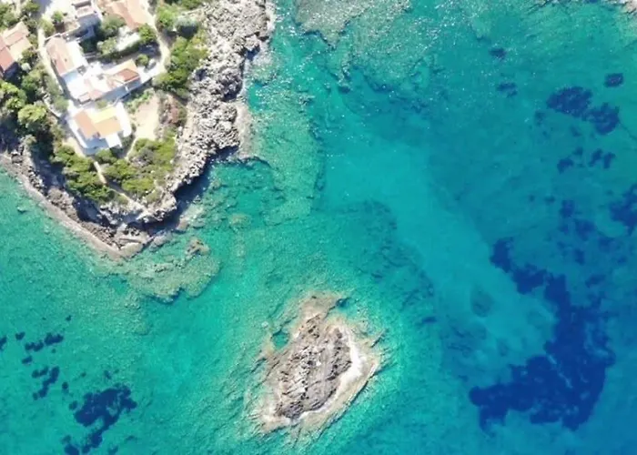 Selinitsa Stone - Mani's Private Pool Retreat Дом отдыха Агиос-Николаос